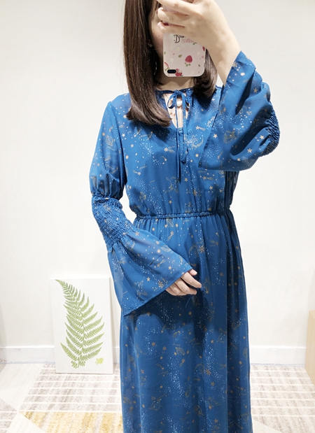 星座柄ワンピース レディース服 カテゴリ